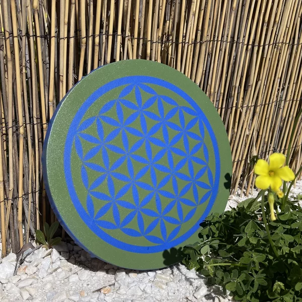 Tableau Fleur de vie bleu kaki - forme ronde exposé